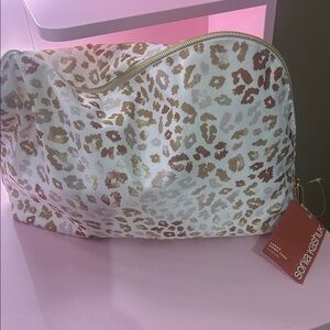 Sonia Kashuk White & Gold Leopard Print LARGE Makeup Bag NWT